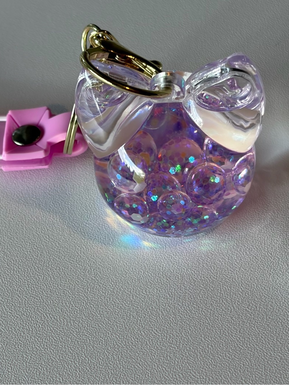 Kawaii Wristlet Keychain with Charm, Cute Glitter Floating Cat Liquid Shaker Key - Picture 3 of 8